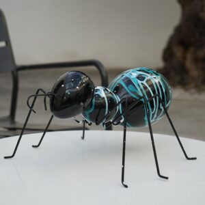 La fourmi turquoise