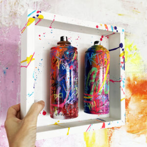 Création artistique – Cadre bombes peintes – CB17